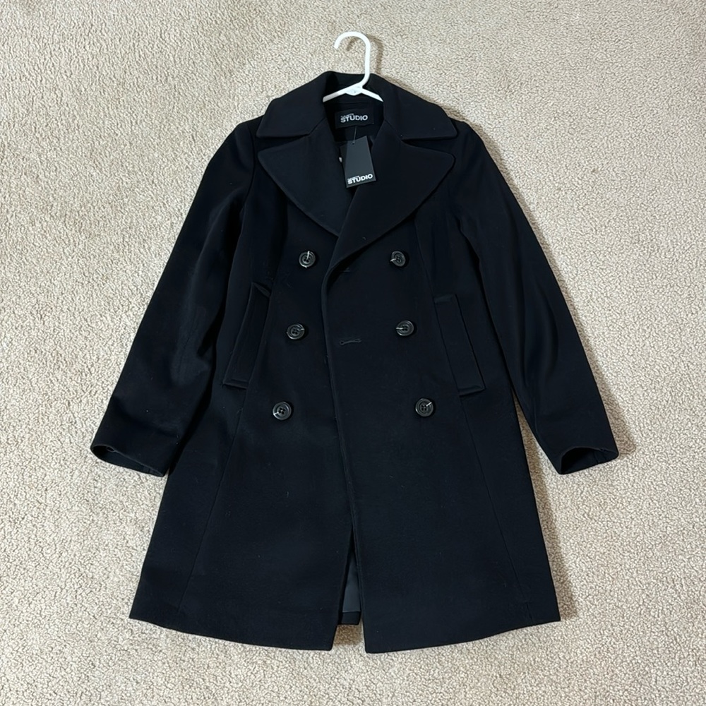Brand new Flueurette Studio jacket black